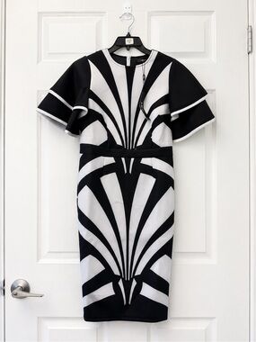 For Her NYC Black White Geometric Print Sheath Dress Ruffle Sleeve Size S NWT